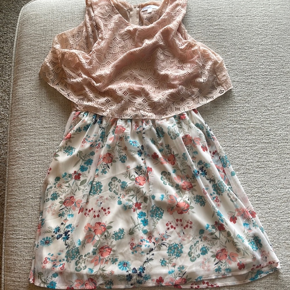 Floral lace dress